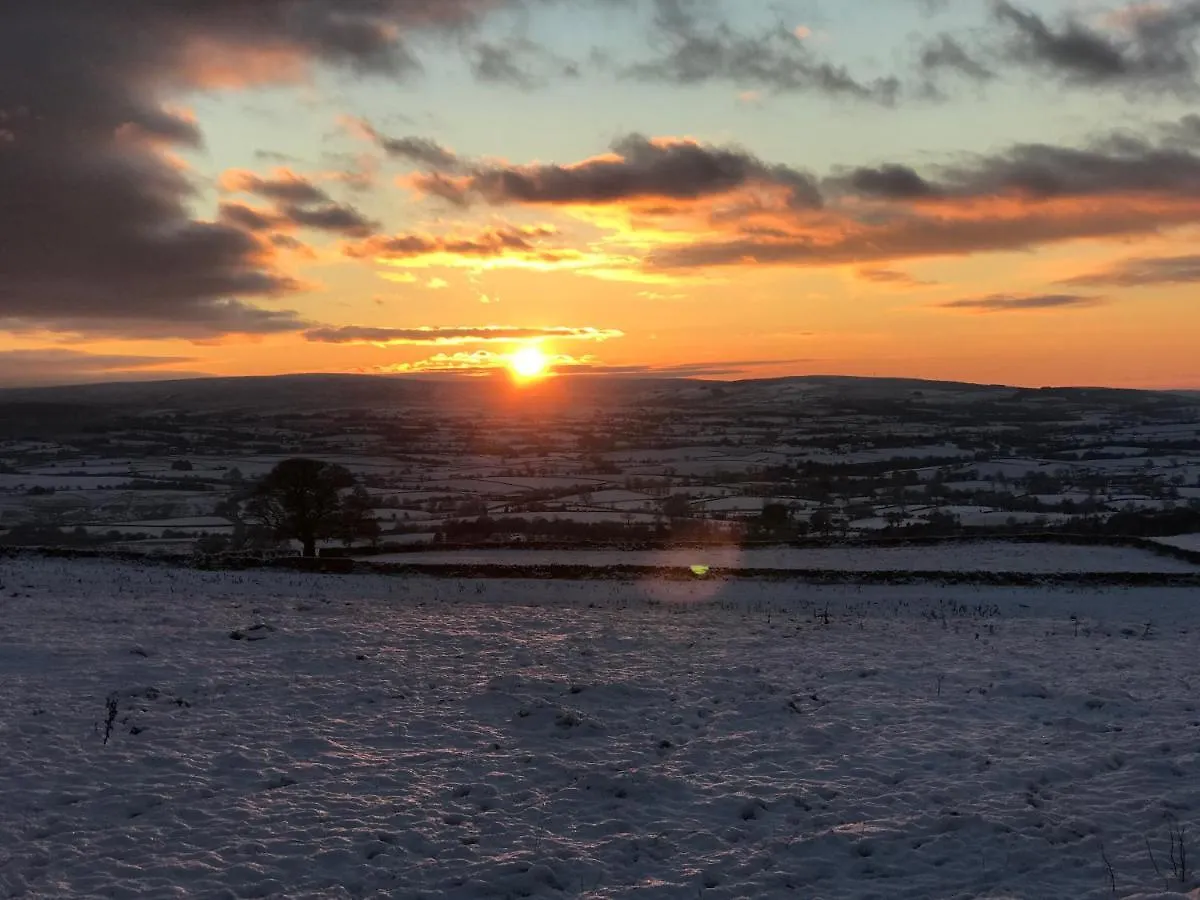 Large Ingleton Apartment, Yorkshire Dales, Three Peaks